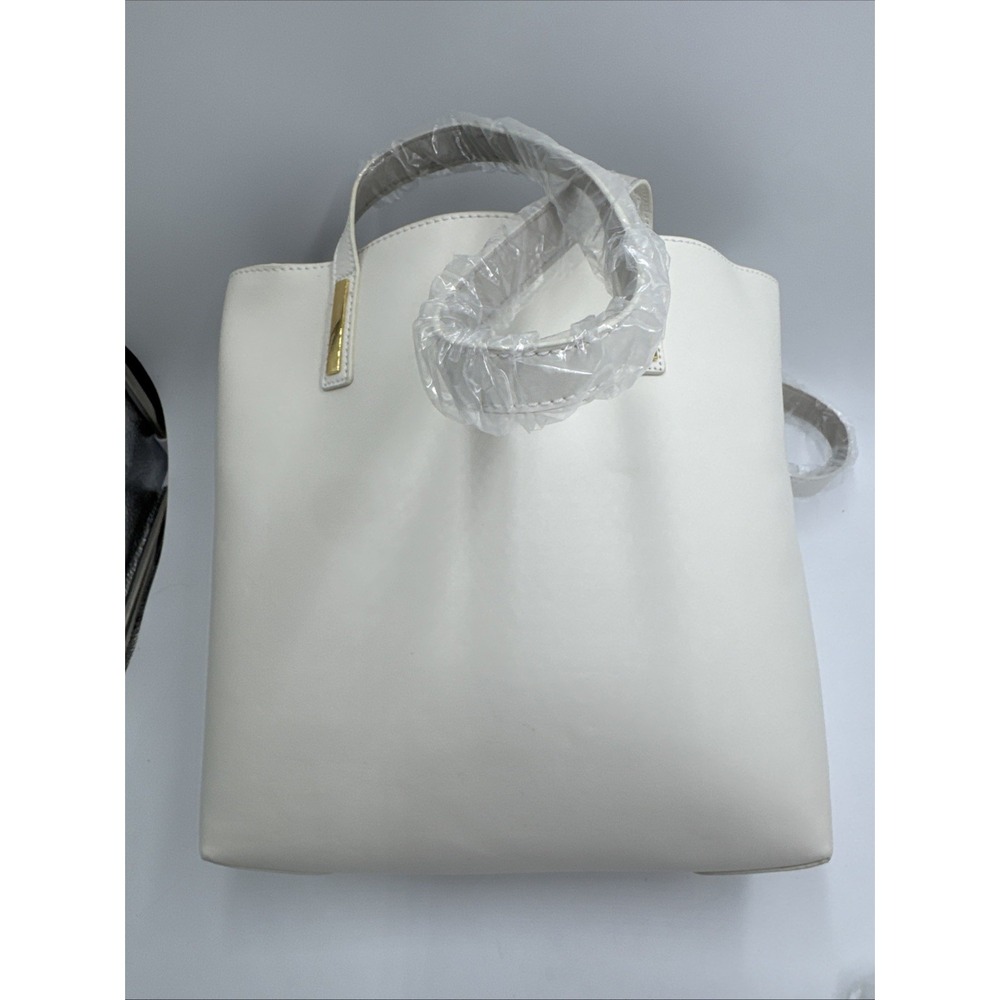 Joy & Iman White Leather Tote Shoulder Bag Gold Tone Tassel Pouch New - Picture 10 of 10